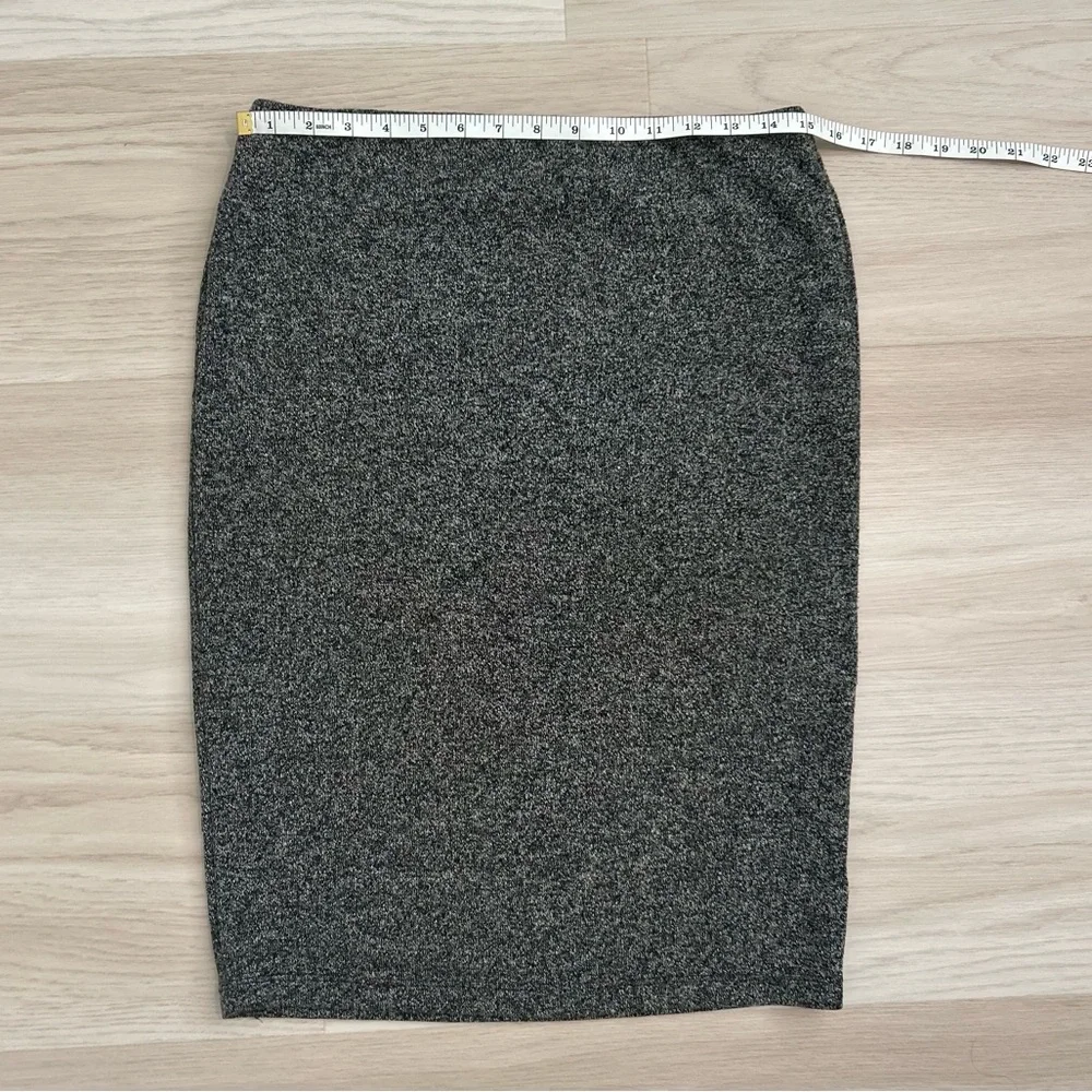 Old Navy Black and Gray Women's Pencil Skirt - Picture 5 of 6
